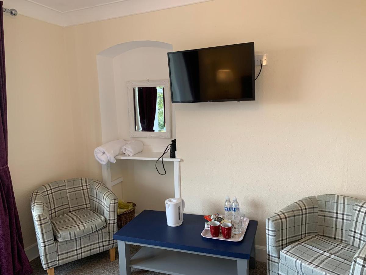 "Room Only" At Wetherby Nairn Exteriör bild